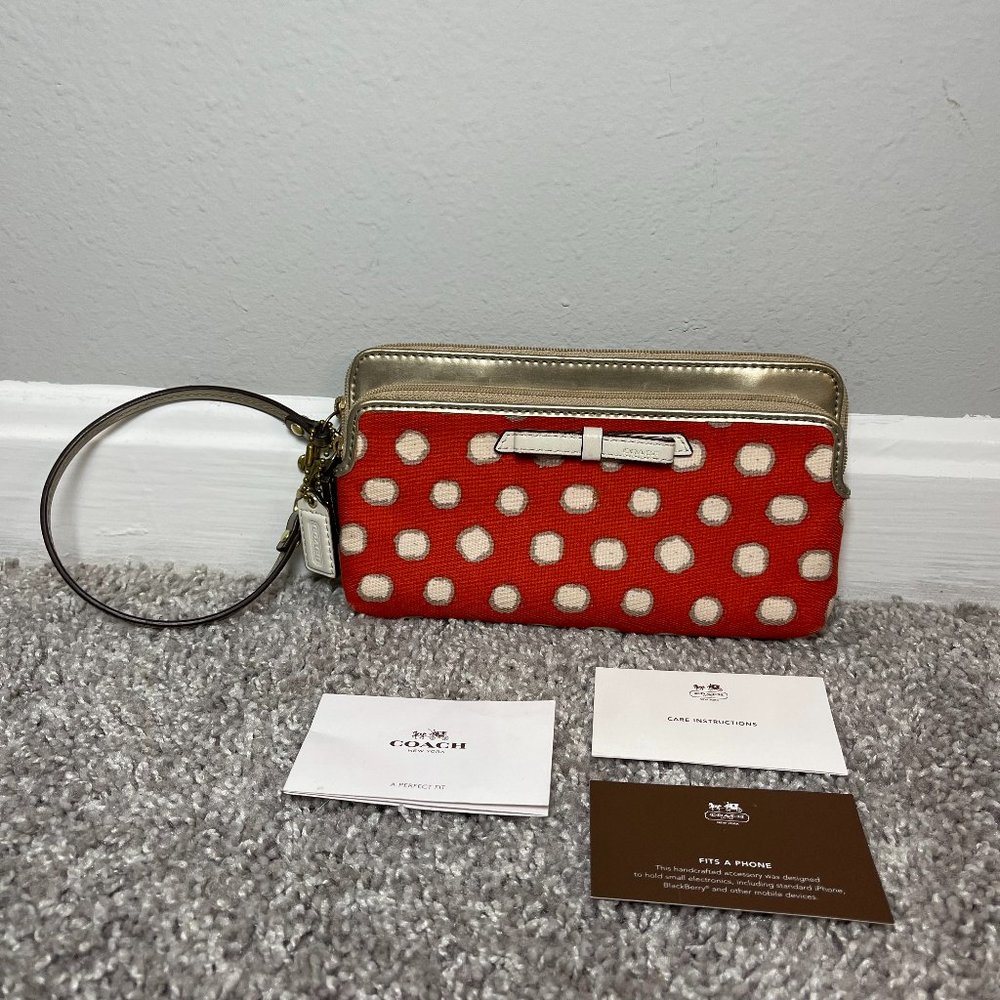 Coach Wristlet/Wallet Poppy Collection
